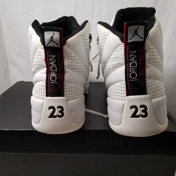 Jordan 12 (Rising Sun) - Picture 5 of 7